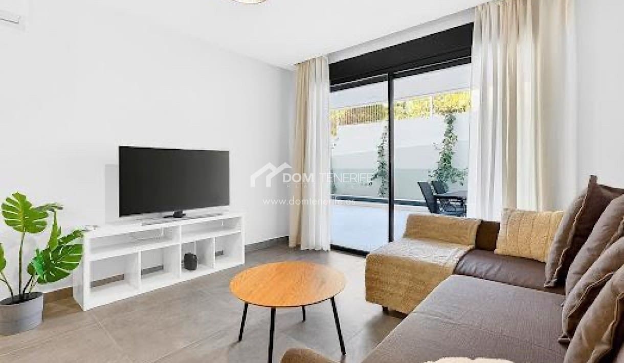 2 bedroom Apartment for sale in El Madronal with pool - € 590,000 (Ref: 9955651)