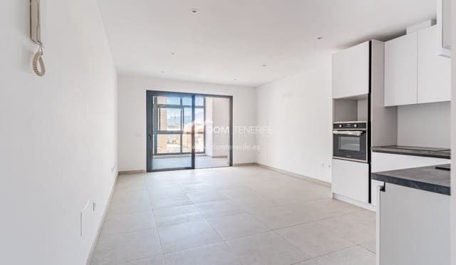 Apartamento de 2 habitaciones en Playa San Juan, Guía de Isora en venta con piscina garaje - 325.000 € (Ref: 9981516)