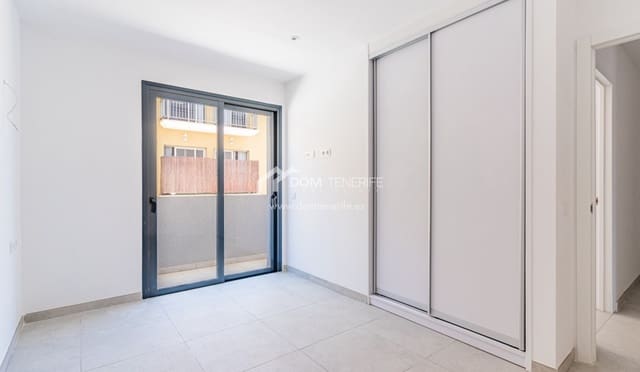 Apartamento de 2 habitaciones en Playa San Juan, Guía de Isora en venta con piscina garaje - 325.000 € (Ref: 9981516)