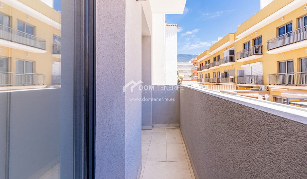 Apartamento de 2 habitaciones en Playa San Juan en venta con piscina garaje - 325.000 € (Ref: 9981516)