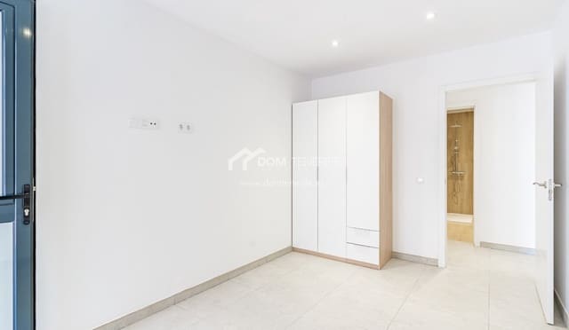 2 soverom Leilighet til salgs i Playa San Juan, Guía de Isora med svømmebasseng garasje - € 335 000 (Ref: 9981517)