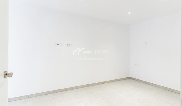 2 soverom Leilighet til salgs i Playa San Juan, Guía de Isora med svømmebasseng garasje - € 335 000 (Ref: 9981517)