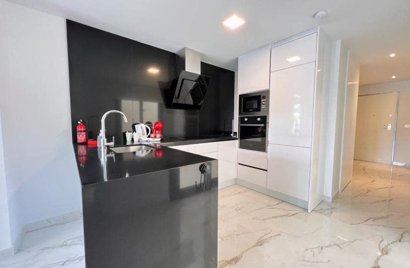 2 soveværelse Lejlighed til salg i Los Altos med swimmingpool garage - € 269.000 (Ref: 9420246)