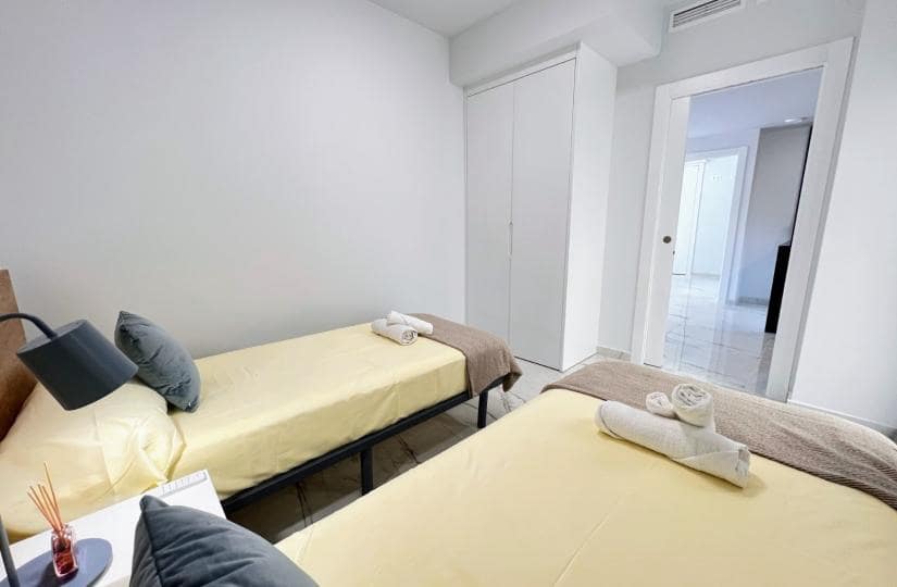 2 soveværelse Lejlighed til salg i Los Altos med swimmingpool garage - € 269.000 (Ref: 9420246)