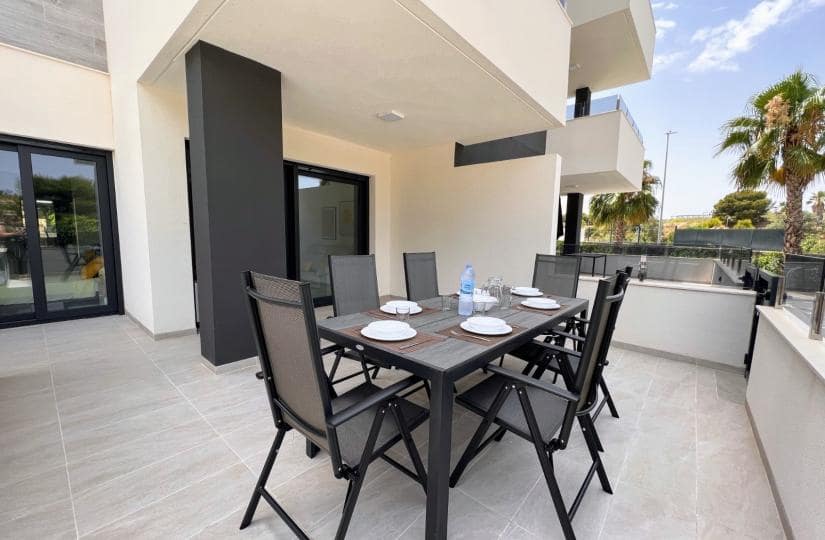 2 soveværelse Lejlighed til salg i Los Altos med swimmingpool garage - € 269.000 (Ref: 9420246)