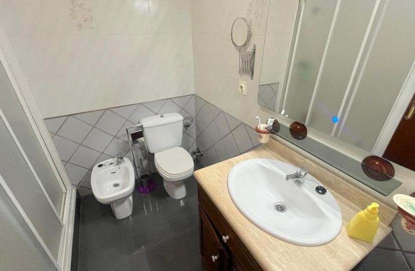 4 bedroom Townhouse for sale in Formentera del Segura with garage - € 200,000 (Ref: 9420250)