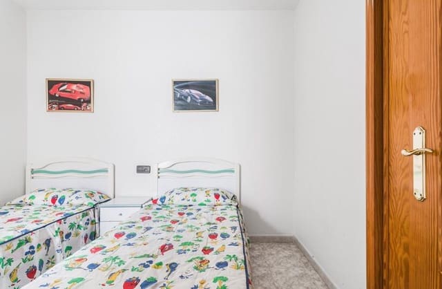 2 slaapkamer Huis te koop in La Zenia, Orihuela met zwembad - € 199.000 (Ref: 9420252)