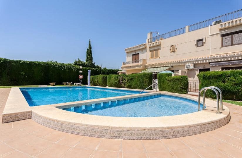 2 bedroom Townhouse for sale in La Zenia with pool - € 199,000 (Ref: 9420252)