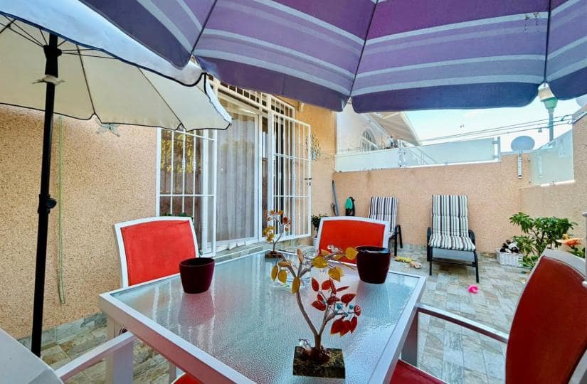 2 bedroom Bungalow for sale in Torrevieja - € 154,900 (Ref: 9420254)