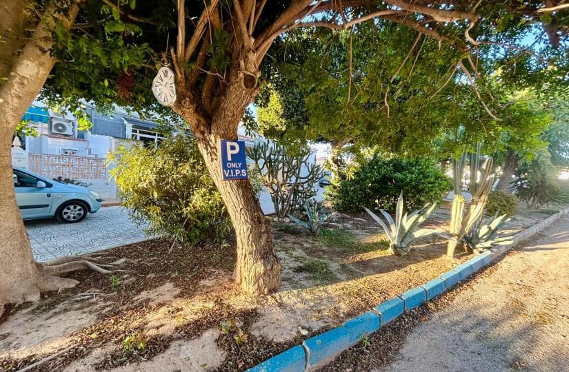 2 bedroom Bungalow for sale in Torrevieja - € 154,900 (Ref: 9420254)