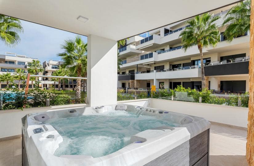 2 bedroom Apartment for sale in Orihuela Costa with pool garage - € 289,000 (Ref: 9420257)