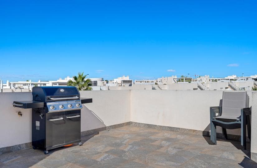 2 soverom Leilighet til salgs i Aguas Nuevas med svømmebasseng garasje - € 284 000 (Ref: 9420260)