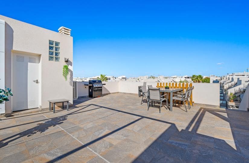 2 soverom Leilighet til salgs i Aguas Nuevas med svømmebasseng garasje - € 284 000 (Ref: 9420260)