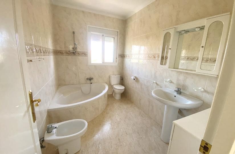 3 soverom Hus til salgs i Benijofar med svømmebasseng - € 199 000 (Ref: 9420262)