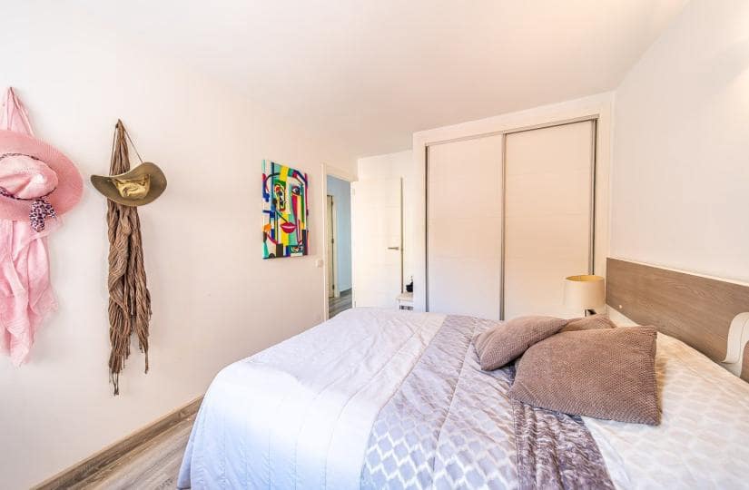 3 slaapkamer Appartement te koop in Torrevieja met zwembad - € 369.000 (Ref: 9420267)