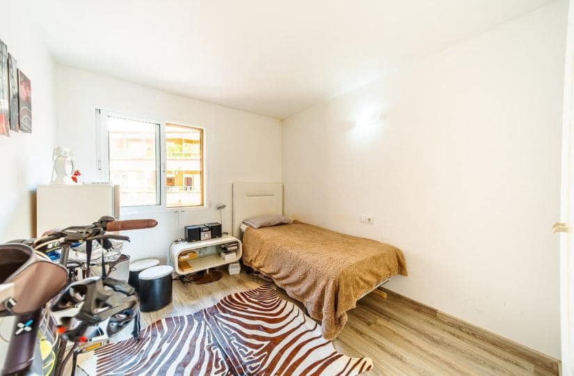 3 slaapkamer Appartement te koop in Torrevieja met zwembad - € 369.000 (Ref: 9420267)