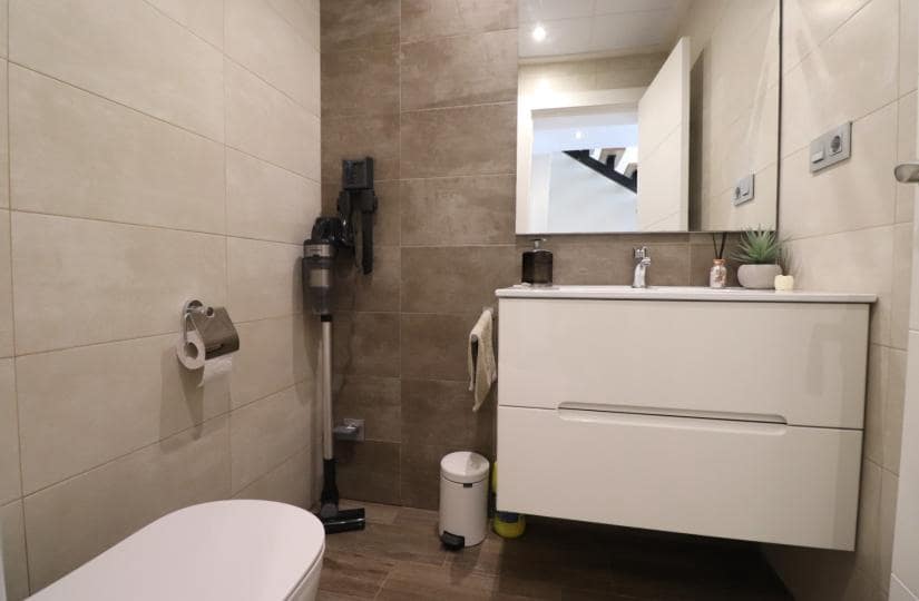 3 bedroom Semi-detached Villa for sale in Daya Vieja with pool - € 429,000 (Ref: 9420270)