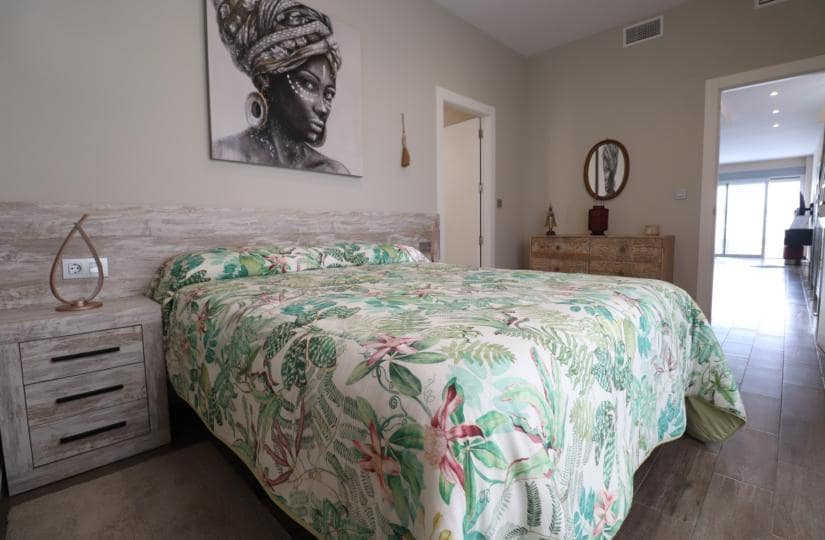 3 bedroom Semi-detached Villa for sale in Daya Vieja with pool - € 429,000 (Ref: 9420270)