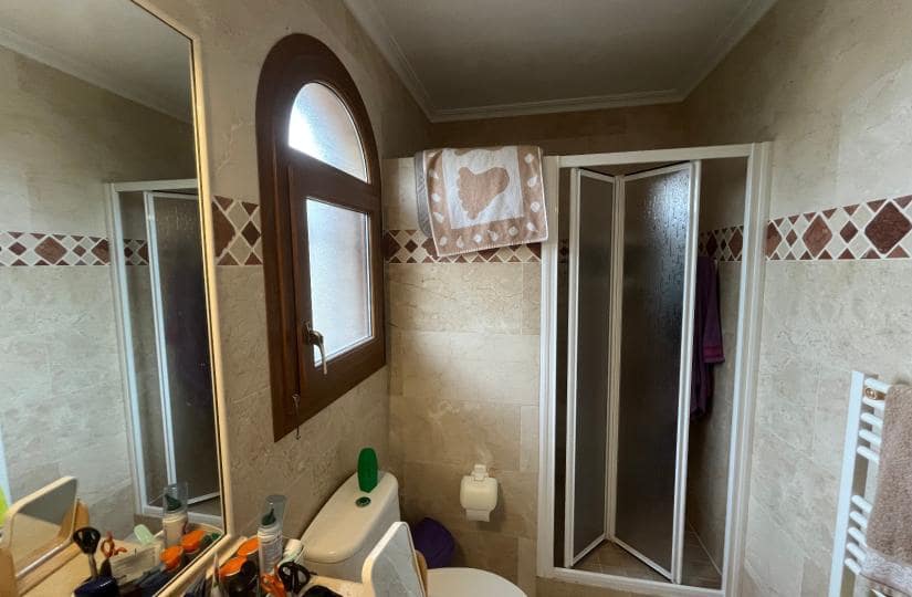 2 makuuhuone Huoneisto myytävänä paikassa Orihuela Costa mukana uima-altaan - 199 995 € (Ref: 9420271)