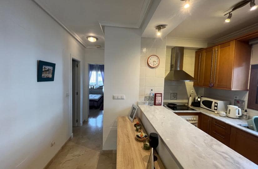 2 makuuhuone Huoneisto myytävänä paikassa Orihuela Costa mukana uima-altaan - 199 995 € (Ref: 9420271)