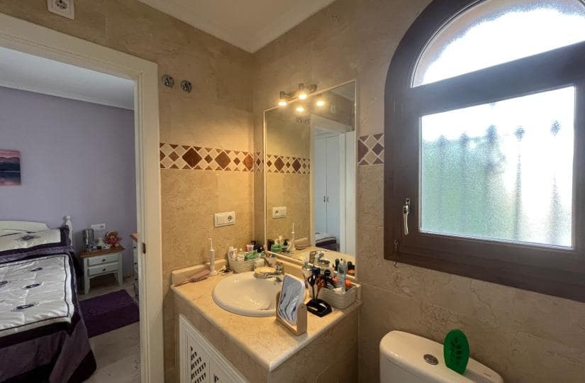 2 makuuhuone Huoneisto myytävänä paikassa Orihuela Costa mukana uima-altaan - 199 995 € (Ref: 9420271)