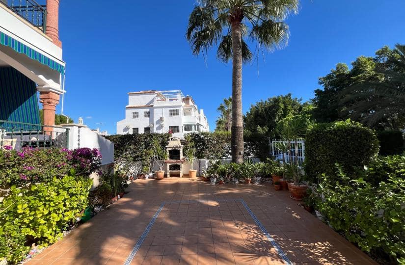 2 makuuhuone Huoneisto myytävänä paikassa Orihuela Costa mukana uima-altaan - 199 995 € (Ref: 9420271)