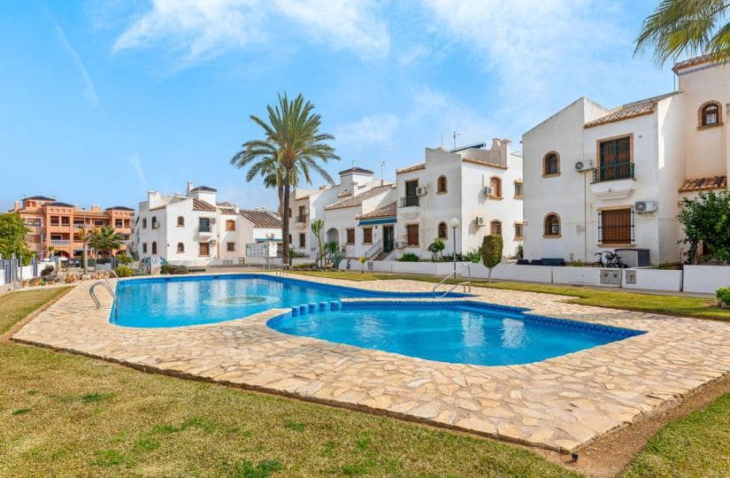 2 camera da letto Attico in vendita in Orihuela Costa con piscina garage - 339.900 € (Rif: 9420274)