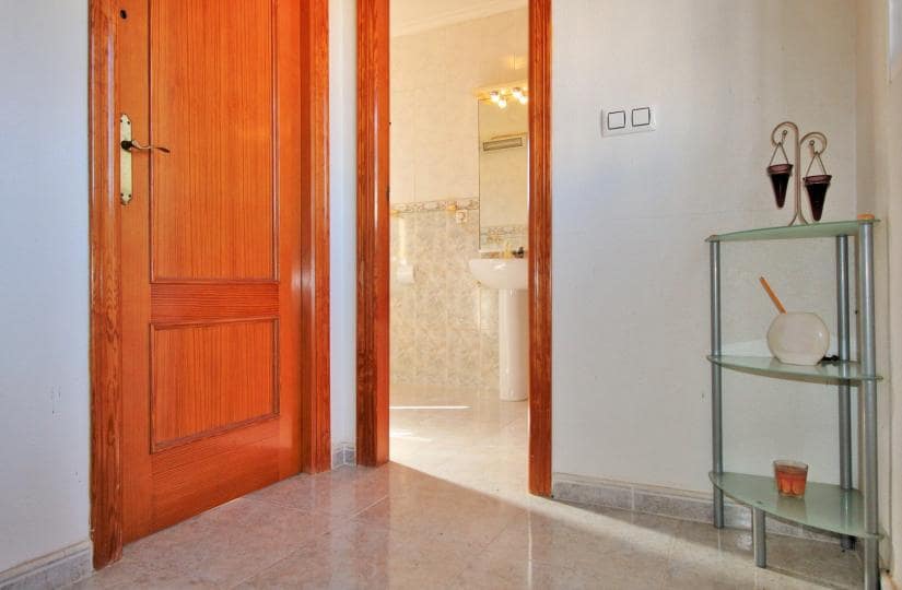 3 soveværelse Byhus til salg i Villamartin med swimmingpool garage - € 249.990 (Ref: 9420277)