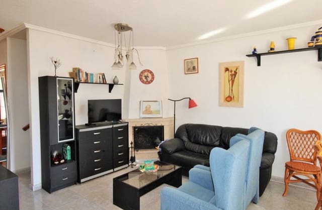 3 soveværelse Byhus til salg i Villamartin, Orihuela med swimmingpool garage - € 249.990 (Ref: 9420277)