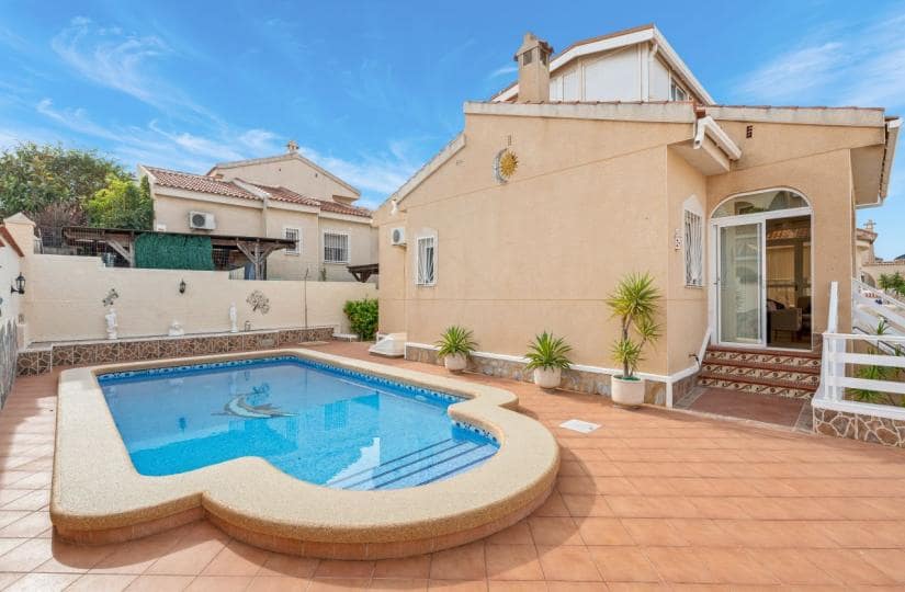 3 bedroom Villa for sale in Rojales with pool garage - € 349,950 (Ref: 9420280)