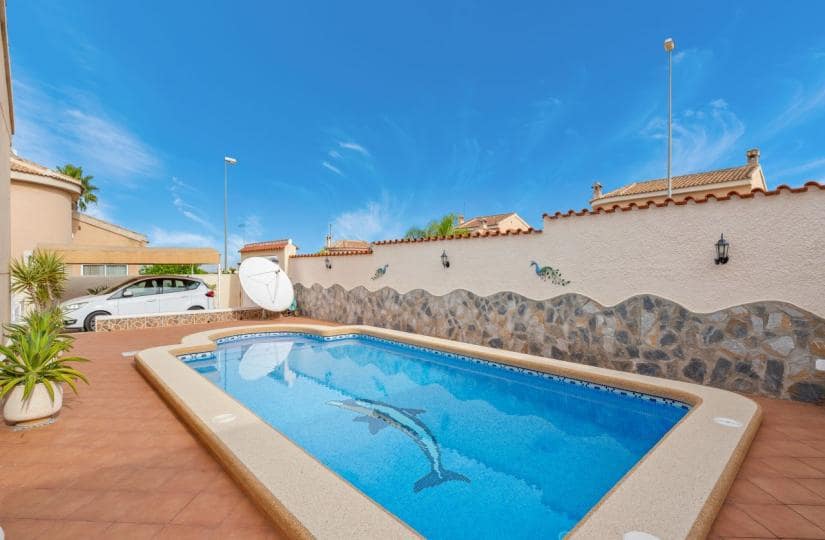 3 bedroom Villa for sale in Rojales with pool garage - € 349,950 (Ref: 9420280)