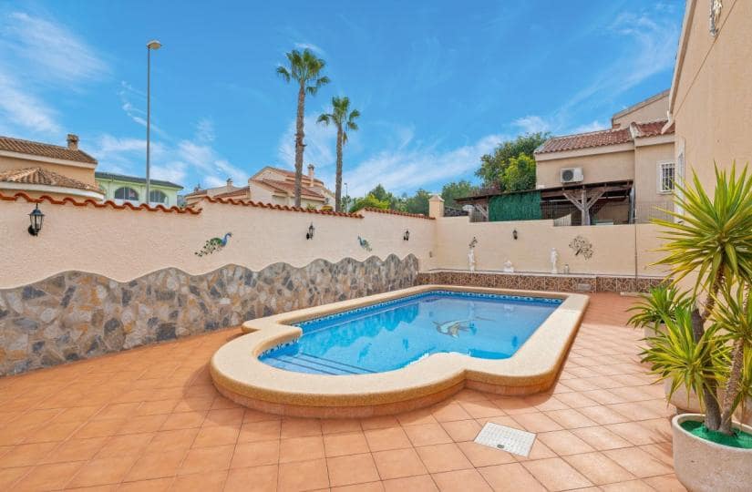 3 bedroom Villa for sale in Rojales with pool garage - € 349,950 (Ref: 9420280)