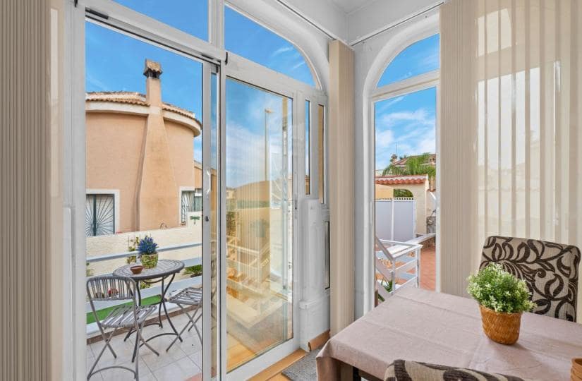 3 bedroom Villa for sale in Rojales with pool garage - € 349,950 (Ref: 9420280)