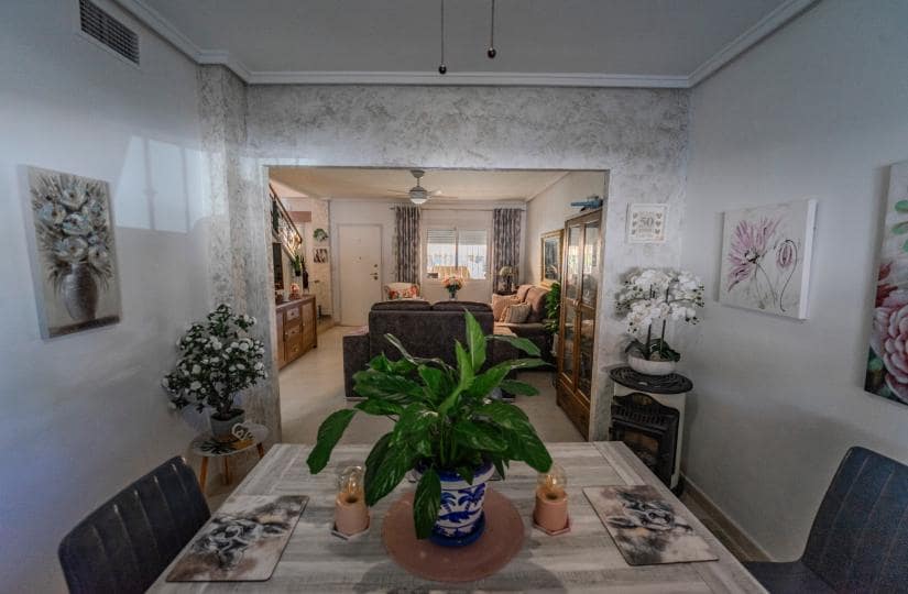 3 Zimmer Haus zu verkaufen in Ciudad Quesada mit Pool - 235.000 € (Ref: 9420287)