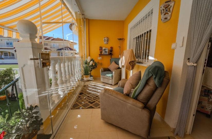 3 Zimmer Haus zu verkaufen in Ciudad Quesada mit Pool - 235.000 € (Ref: 9420287)
