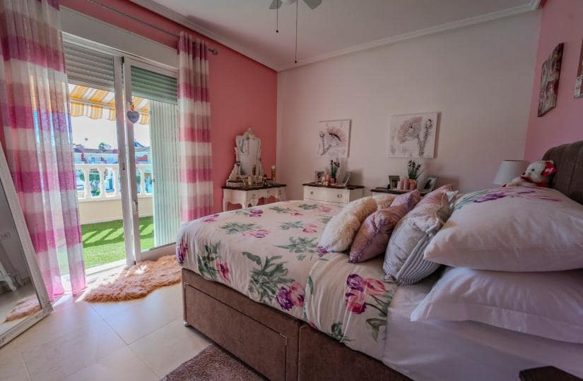 3 Zimmer Haus zu verkaufen in Ciudad Quesada mit Pool - 235.000 € (Ref: 9420287)