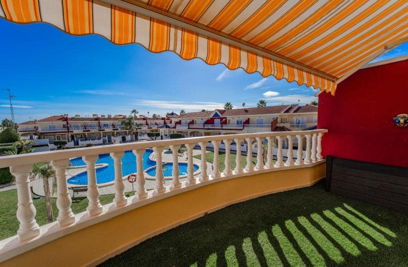 3 Zimmer Haus zu verkaufen in Ciudad Quesada mit Pool - 235.000 € (Ref: 9420287)