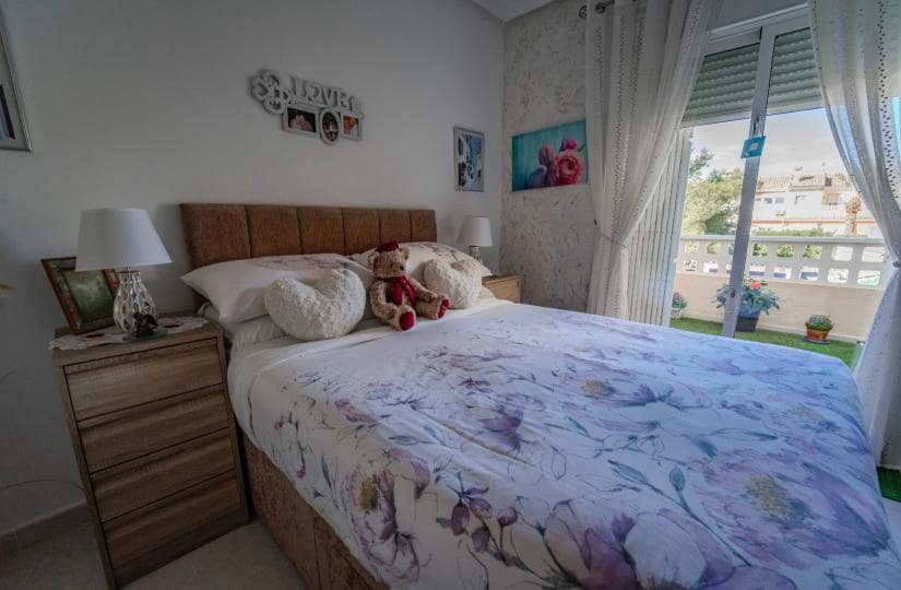 3 Zimmer Haus zu verkaufen in Ciudad Quesada mit Pool - 235.000 € (Ref: 9420287)