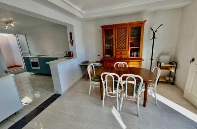 3 soverom Kjedet enebolig til salgs i Ciudad Quesada, Rojales med svømmebasseng garasje - € 200 000 (Ref: 9420288)