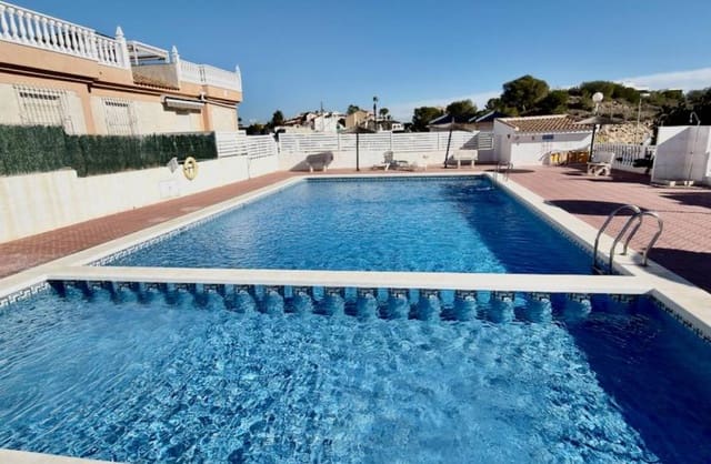 3 soverom Kjedet enebolig til salgs i Ciudad Quesada, Rojales med svømmebasseng garasje - € 200 000 (Ref: 9420288)