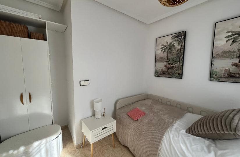 3 bedroom Semi-detached Villa for sale in Orihuela Costa with pool - € 249,999 (Ref: 9420292)