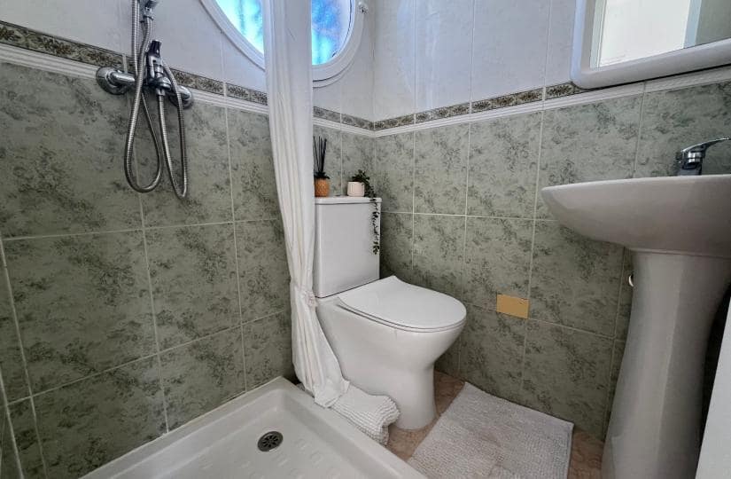 3 bedroom Semi-detached Villa for sale in Orihuela Costa with pool - € 249,999 (Ref: 9420292)