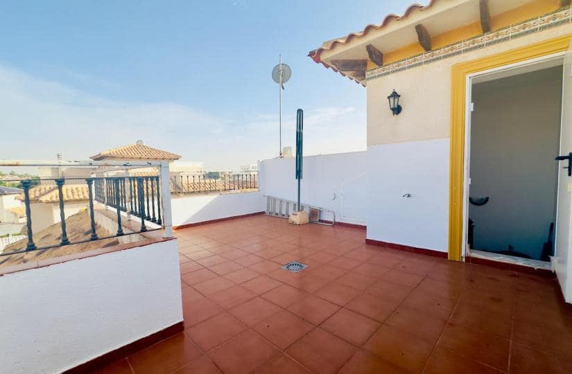 2 bedroom Semi-detached Villa for sale in Cabo Roig with pool garage - € 240,000 (Ref: 9420293)