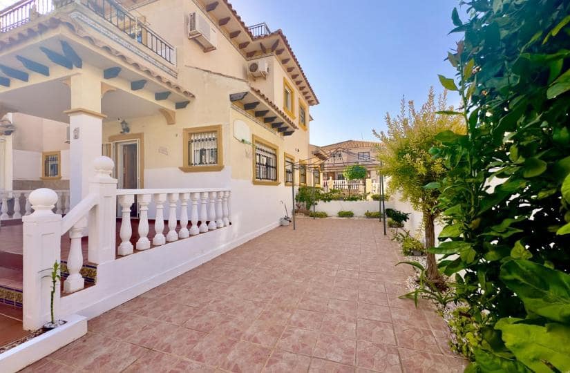 2 bedroom Semi-detached Villa for sale in Cabo Roig with pool garage - € 240,000 (Ref: 9420293)