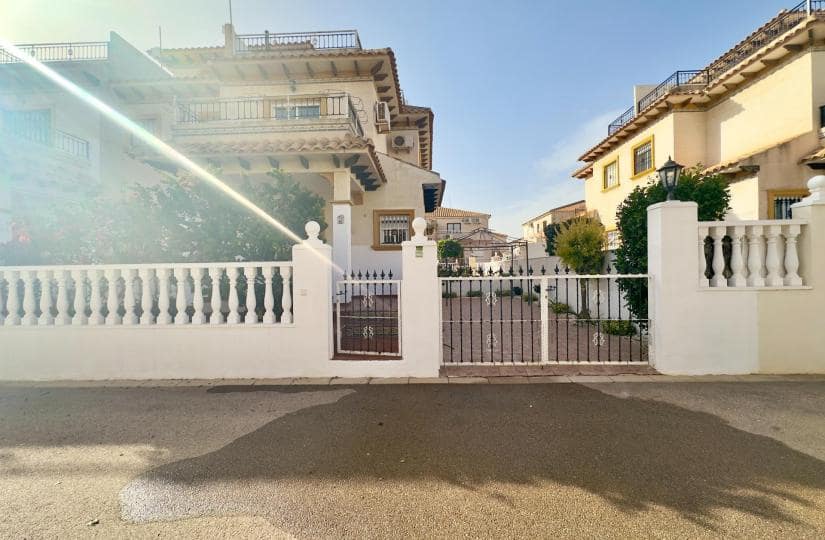 2 bedroom Semi-detached Villa for sale in Cabo Roig with pool garage - € 240,000 (Ref: 9420293)