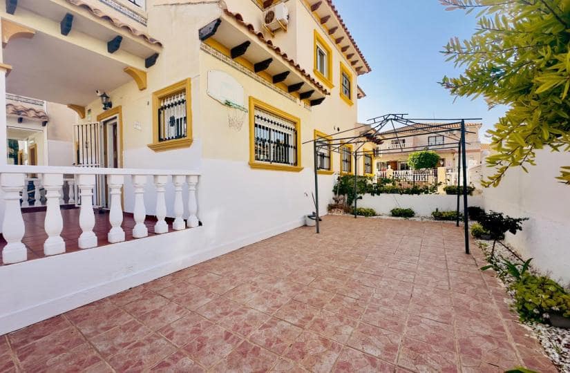 2 bedroom Semi-detached Villa for sale in Cabo Roig with pool garage - € 240,000 (Ref: 9420293)