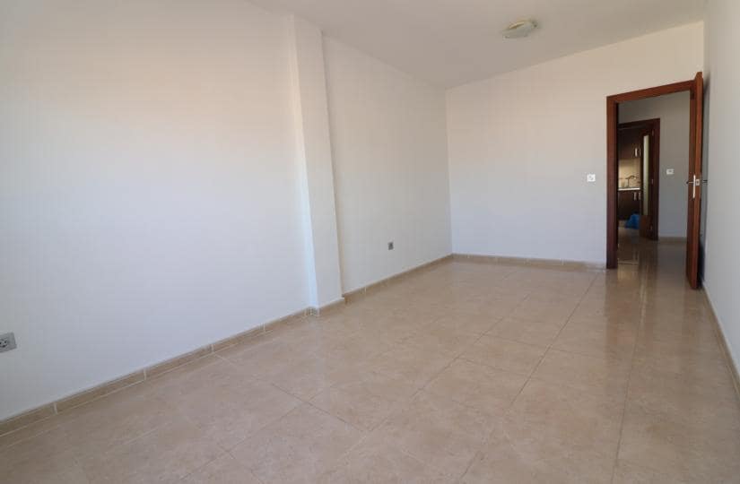 2 bedroom Apartment for sale in Benijofar with pool - € 120,000 (Ref: 9420294)