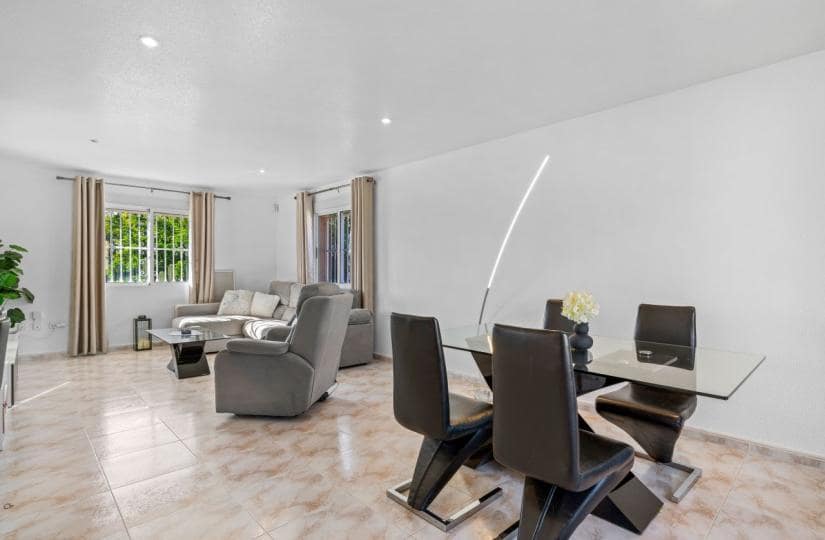 2 Zimmer Villa zu verkaufen in Benijofar mit Pool Garage - 410.000 € (Ref: 9420295)