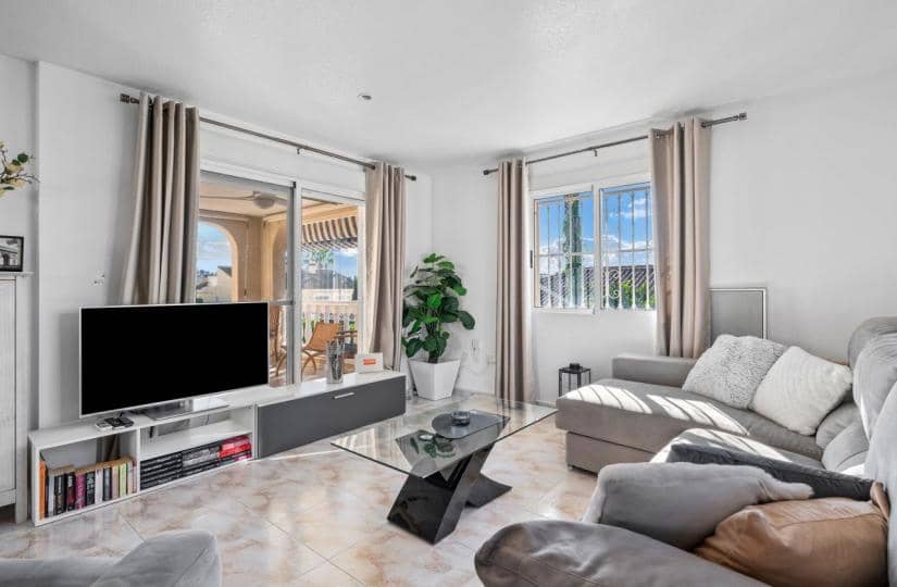 2 Zimmer Villa zu verkaufen in Benijofar mit Pool Garage - 410.000 € (Ref: 9420295)