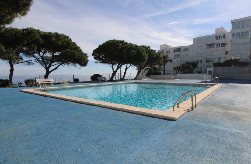 Apartamento de 2 habitaciones en Gran Alacant en venta con piscina garaje - 182.000 € (Ref: 9420296)